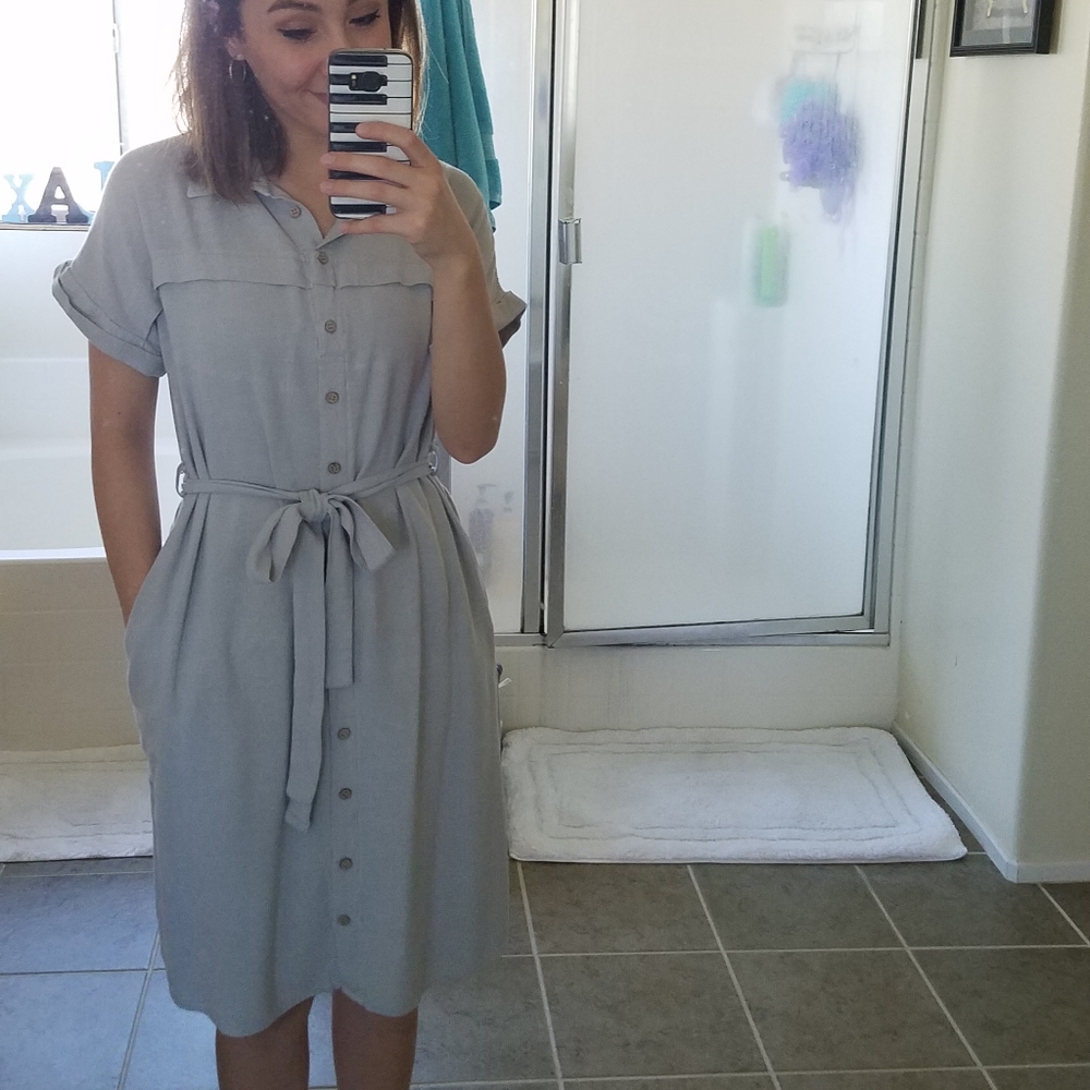 DRESS WITH POCKETS! - Picture 3 of 3